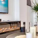 Conde Nest Flat With Wouw Views * Estepona