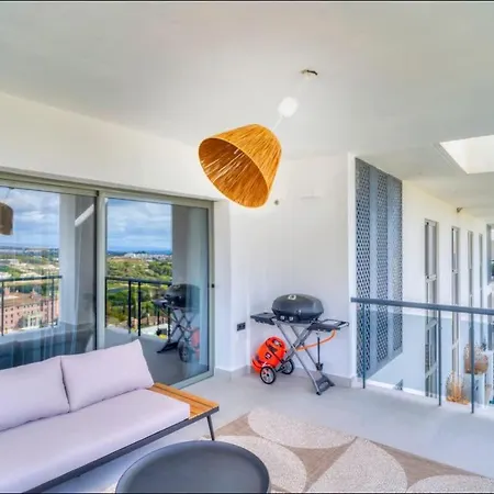 Conde Nest Flat With Wouw Views Апартаменты