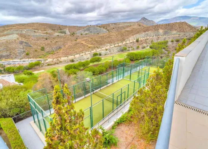 Апартаменты Conde Nest Flat With Wouw Views *