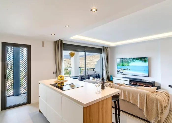 Conde Nest Flat With Wouw Views *