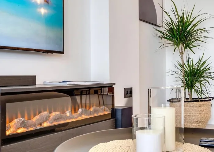 Conde Nest Flat With Wouw Views * 에스테포나