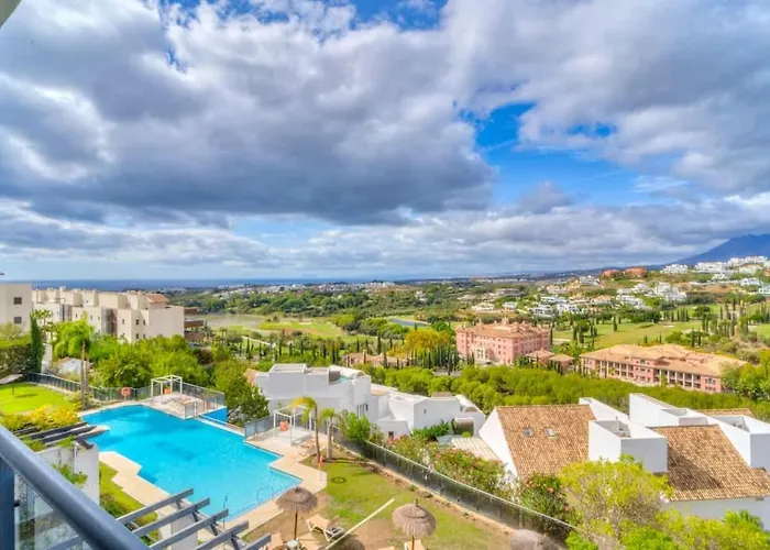 Conde Nest Flat With Wouw Views