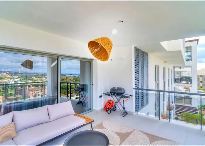 Conde Nest Flat With Wouw Views 아파트